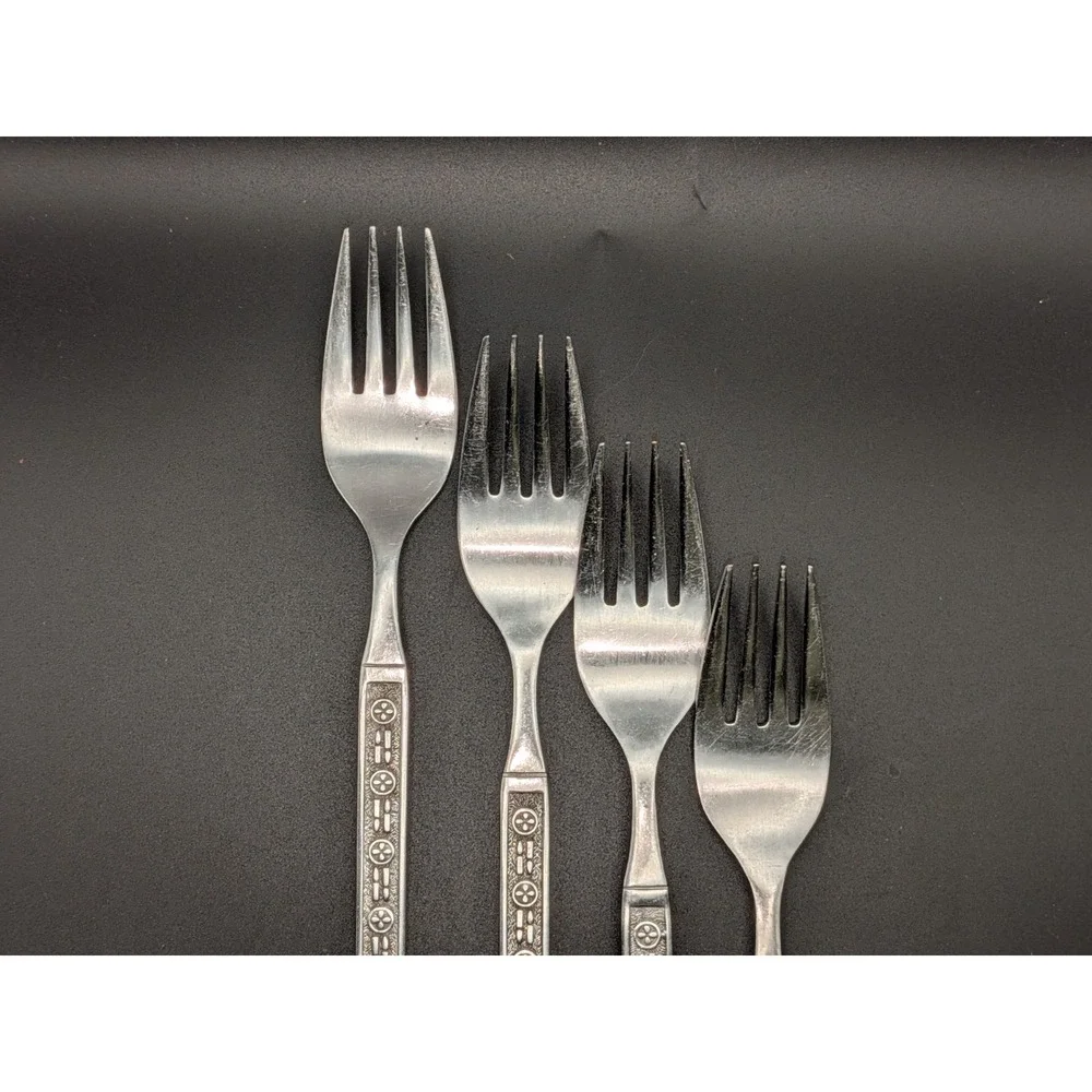4 Stanley Roberts Matador Dinner Forks Japan Stainless Flatware MCM 7.3